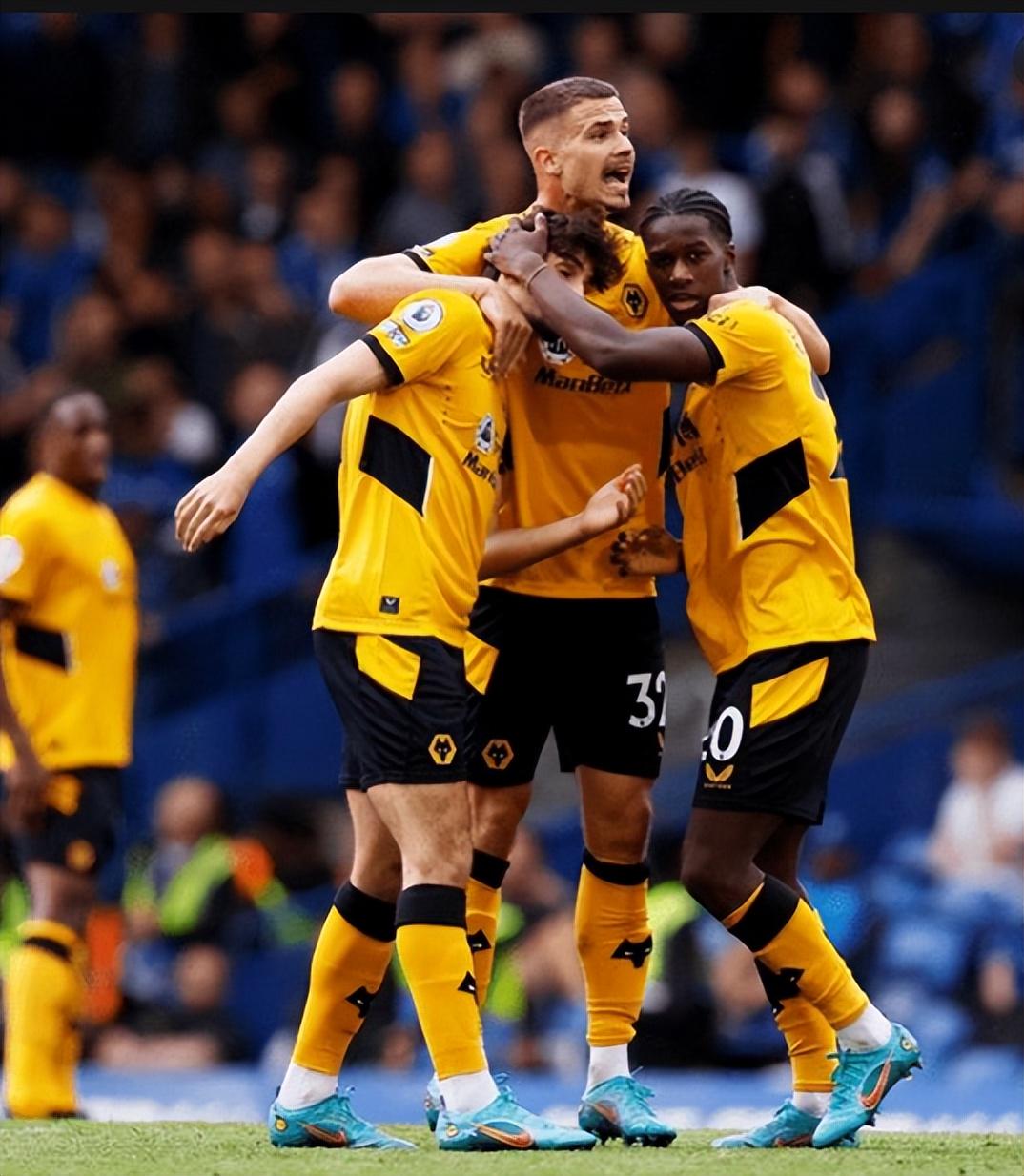 在高强度的 在高强度的